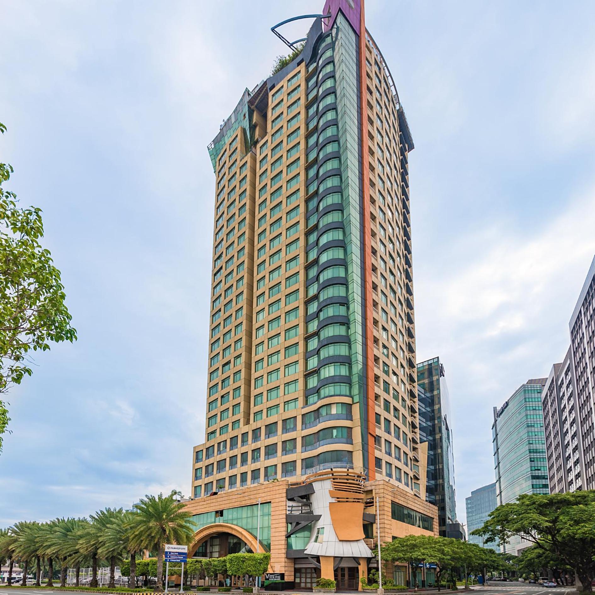 โรงแรม วิเวียร์ Muntinlupa City ภายนอก รูปภาพ